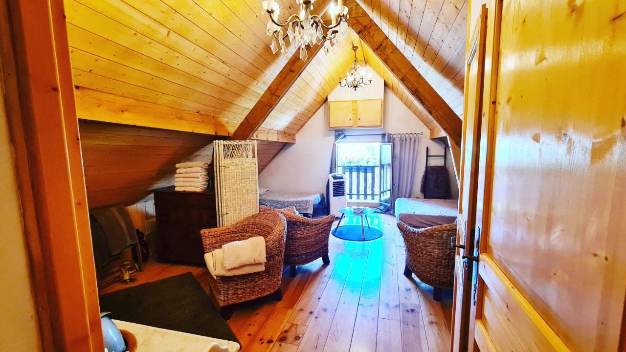 Le Doux Nid Bed & Breakfast ชานาซ ภายนอก รูปภาพ